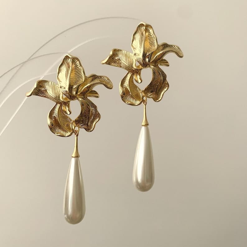 FLORAL GOLD EARRING